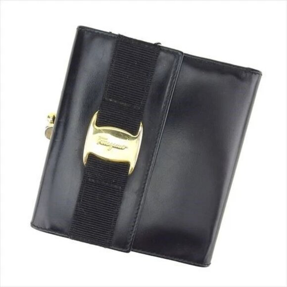 Salvatore Ferragamo Wallet Purse Vera Black leather Woman Authentic Used D2030